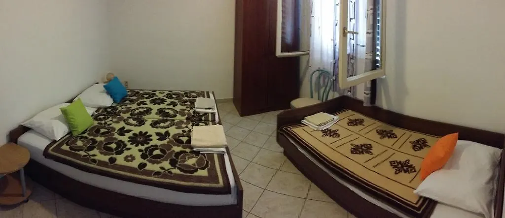 Guest House On Stjepana Radica 로비니