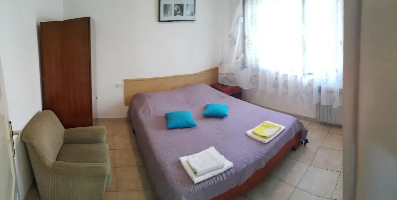 Guest House On Stjepana Radica 로비니